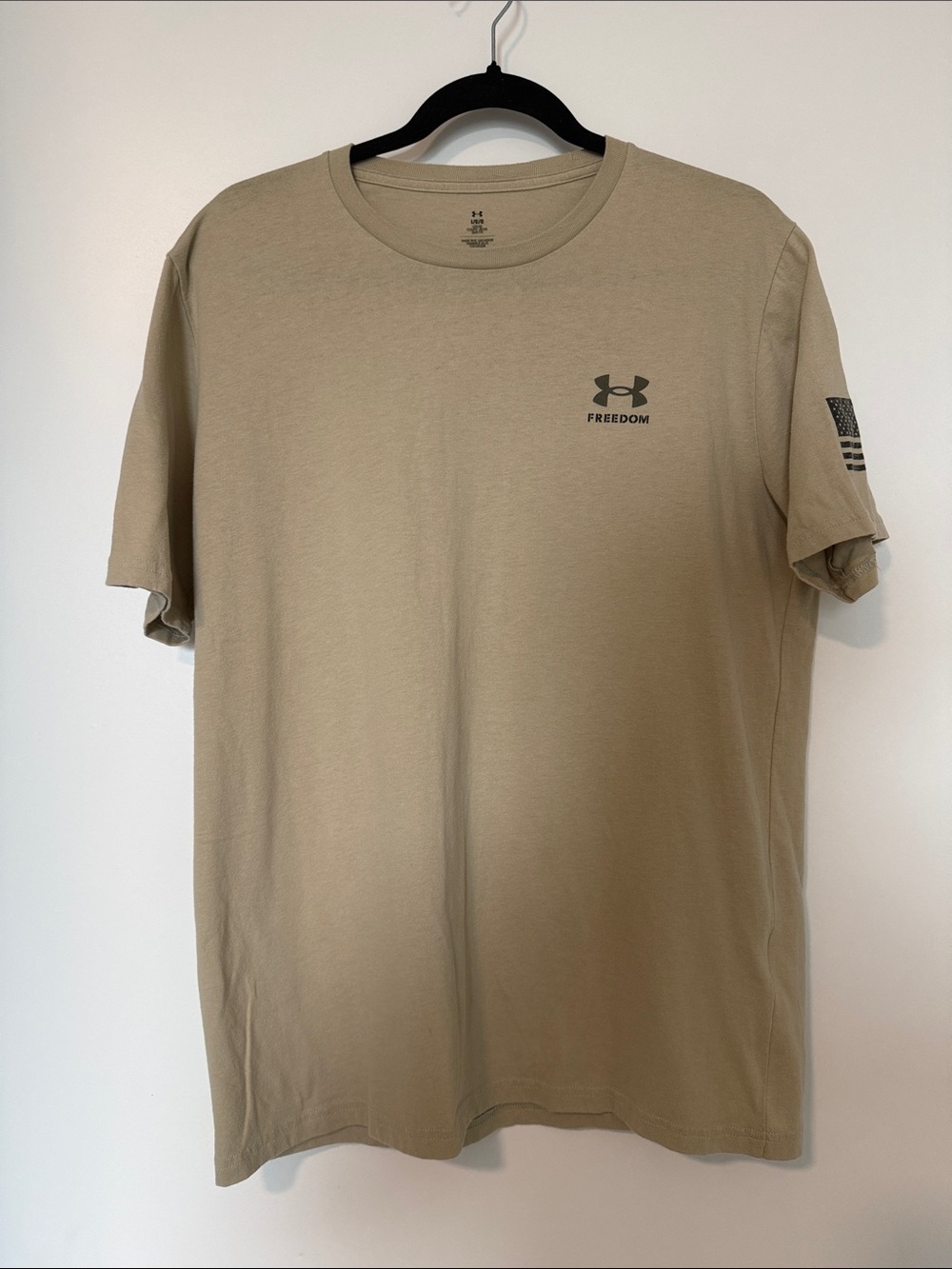 Under Armour Men’s Short Sleeve Tee — Tan with Black Logo